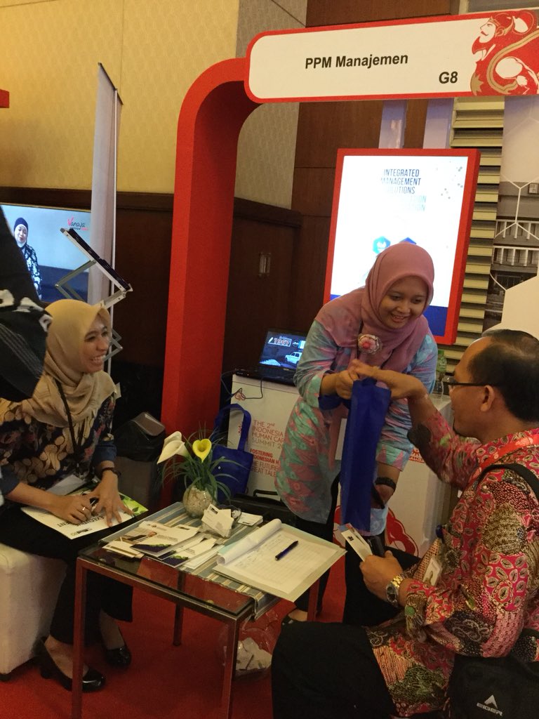 InfoPPM's tweet photo. The 2nd Indonesia Human Capital Summit 2017, The Ritz-Carlton Pacific Place Jakarta.
#PPMEmas #PPM50 https://t.co/dNEEy3nvcJ