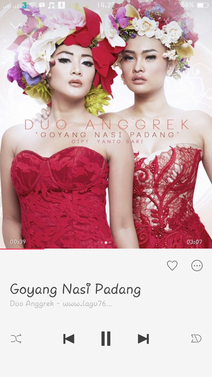 devierniaa's tweet photo. Goyang nasi padang 💃💃💃💃 https://t.co/6sWdqNqP8J
