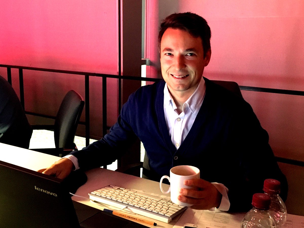 ... und unser Kollege Marco bloggt live vom #pkforum #telekomwall