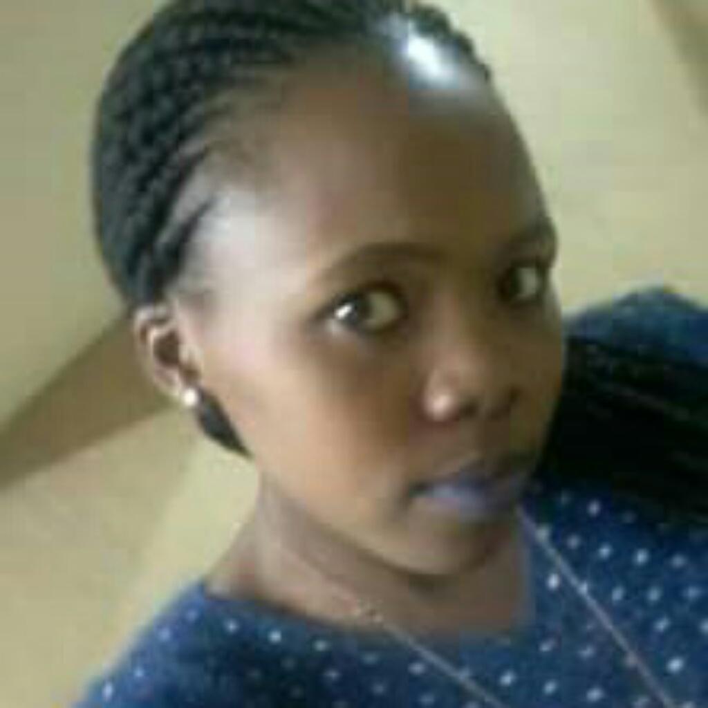 #NewProfilePic ..yile gud lyf nothing much...