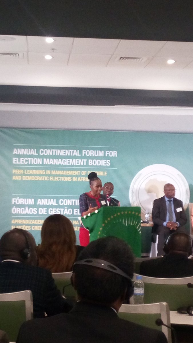 NandjimTCHALLA's tweet photo. La participation citoyenne des jeunes est un droit garantit donc non négociable. #Dynamique30 @AYCommission @AUC_DPA @ycob2 @USEmbassyBenin https://t.co/UFT3l1wKru