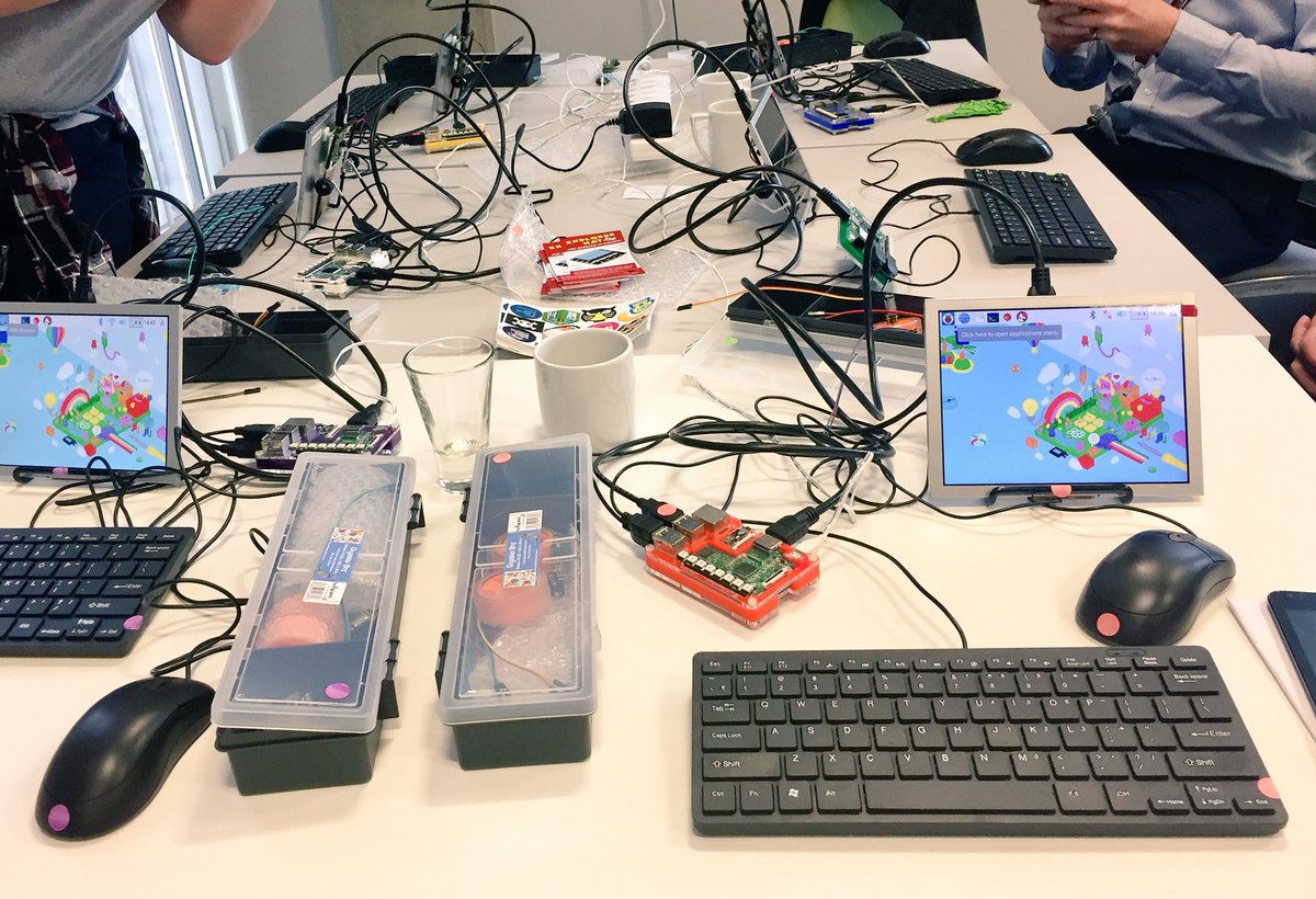 tchee's tweet photo. Thoroughly enjoyed #TechTownLab this morning. Learning and doing. Brilliant! https://t.co/btJ1cErBGO