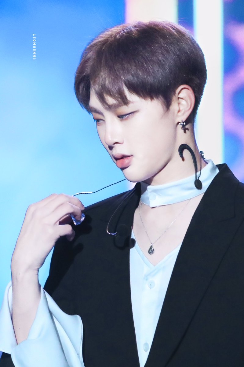 _HyunBin_pic's tweet photo. {HQ} 171104 #HYUNBIN #JBJ cr.innermost1997  https://t.co/elCPpXRqT6