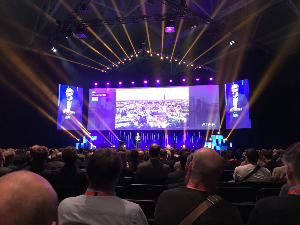 BjornLindhjem's tweet photo. Inspiring start @AteaNorge #Community2017 @oslo key note @JacobsMichja #digitalisation #SmartCity #AI https://t.co/ItnWed7ZS6