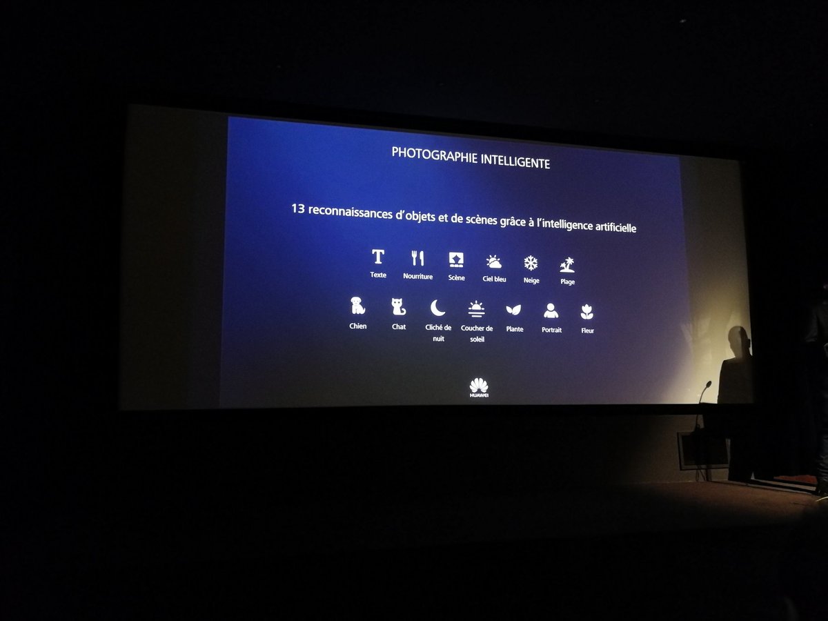 Moovely's tweet photo. Fer de lance du téléphone, l'appareil photo en partenariat avec @LeicaCameraFR et une IA qui reconnaît les différents types de prises de vue #MatePro10 #Huawei #DontFollowLead https://t.co/p5JkitSkAz