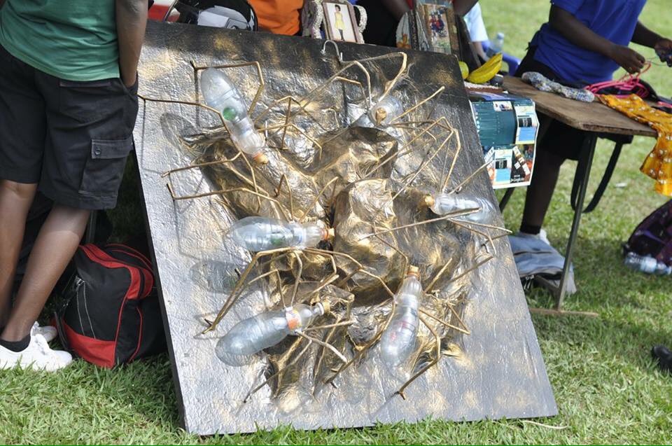 ArtInMeUganda's tweet photo. Throwing it back today as we celebrate Thursday. Great Art work from a high school student. #RecyclingArt #AIM17 #Art #Uganda https://t.co/mHRVuCNyef