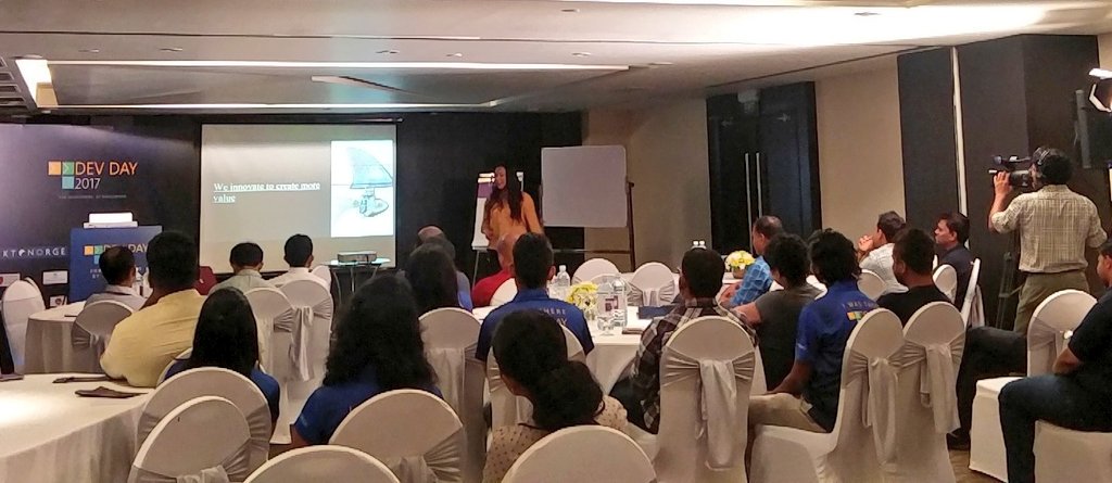 ReadMeSriLanka's tweet photo. .@Thush from @tiqricorp takes the session after lunch to talk about the developer journey to offshore 3.0 #DevDaySL 2017
@devdaysl https://t.co/6pdLNqMerl