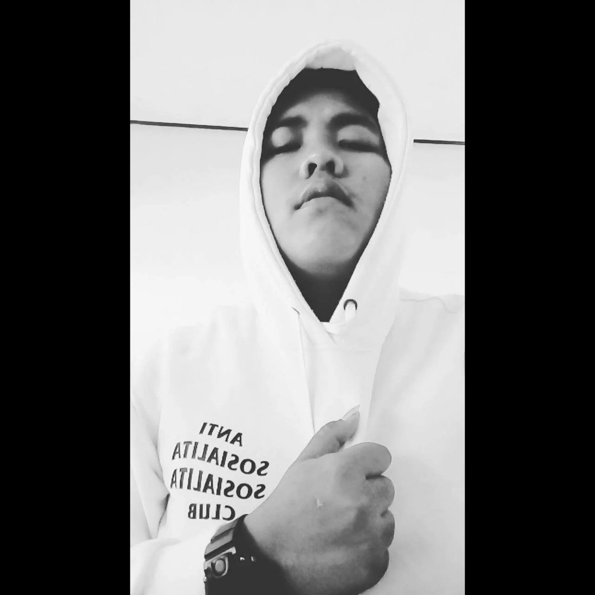 OktaES_21's tweet photo. #FotoProfilBaru https://t.co/HkhEUUXmZ5