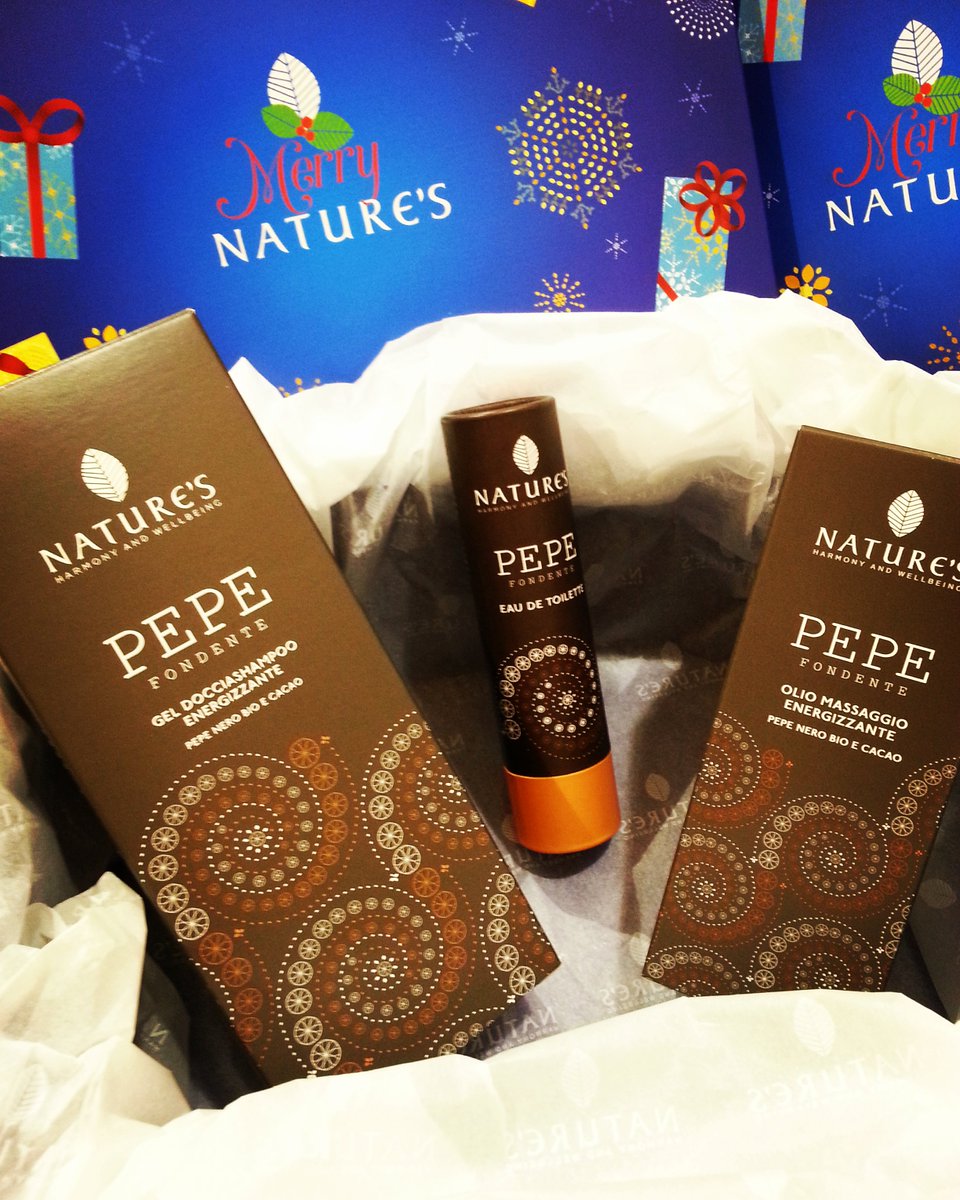 ParaMagnolia's tweet photo. Pensando al #Natale...
#pepefondente #natures #biosline #lineaprofumata #regalo #gift #idearegalo #christmas #buonnatale #merrychristmas #profumorollon #profumo #cremacorpo #25divembre #parafamaciamagnolia https://t.co/I8EggI2JeA
