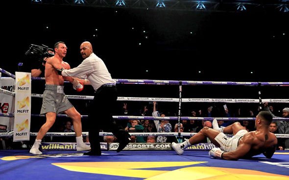 @anthonyfjoshua <a href="/Tyson_Fury/">TYSON FURY</a> The difference