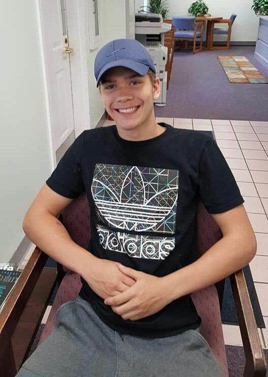 MacinsArmy's tweet photo. MISSING AGAIN... Since 11.06.2017
Michael Fuzi, 16, Manassas VA, from emergency juvenile shelter
Details below...
#MichaelFuzi #Missing #MissingAGAIN #Manassas #VA https://t.co/LTUlU5UJrs
