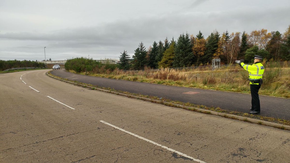 MonklandsPol's tweet image. PC Calum Beaton &amp;amp; Mark Stockdale out conducting speed detection checks across Airdrie today. 
The team have been responding to local concerns and issues regarding speeding vehicles #Localism #Airdrie #LPST #Prevention