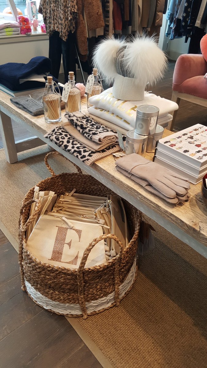 CanToCandle's tweet image. Very excited to be demonstrating  how to make soy container #scentedcandles @shopbiscuit tonight