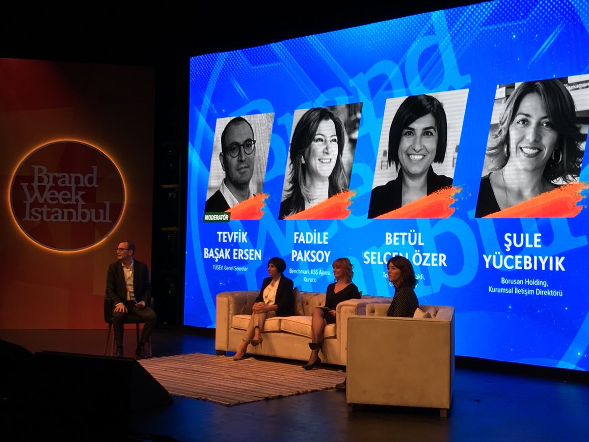 BnuYilmaz's tweet photo. Sivil toplum bize insan olduğumuzu hatırlatıyor. @suleyucebiyik #BrandWeek2017 https://t.co/TLQB04uLfL