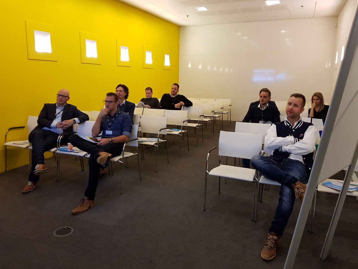Ecominsights's tweet photo. Welkom ook iedereen in zaal @Guapa_NL groetjes vanuit zaal @Pay_nl #ecominsights https://t.co/g7vjoewYYH