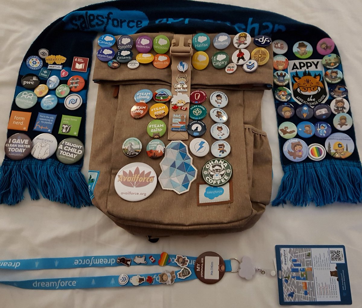 SDJThorin's tweet photo. 96 buttons & counting!
#pinforce #df17 #Salesforce #SalesforceOhana https://t.co/IjQi0Ce4LD