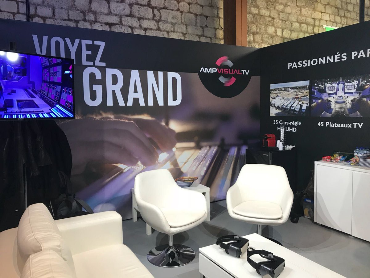 screen4allforum's tweet photo. L'avenir du plateau télé avec le live VR 360 par @ampvisualTV, @DIvideo360 et @DreamWall est à découvrir Dock Eiffel #SATIS2017 #SCREEN4ALL2017 cc @satisexpo https://t.co/9UydmtPkPn