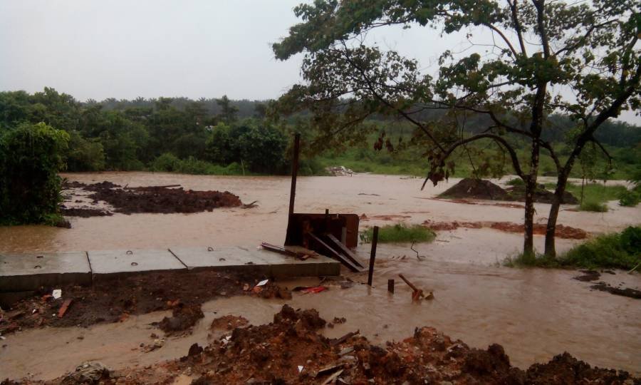 RT <a href="/bharianmy/">Berita Harian</a>: Banjir kilat di Johor Bahru bharian.com.my/berita/wilayah…