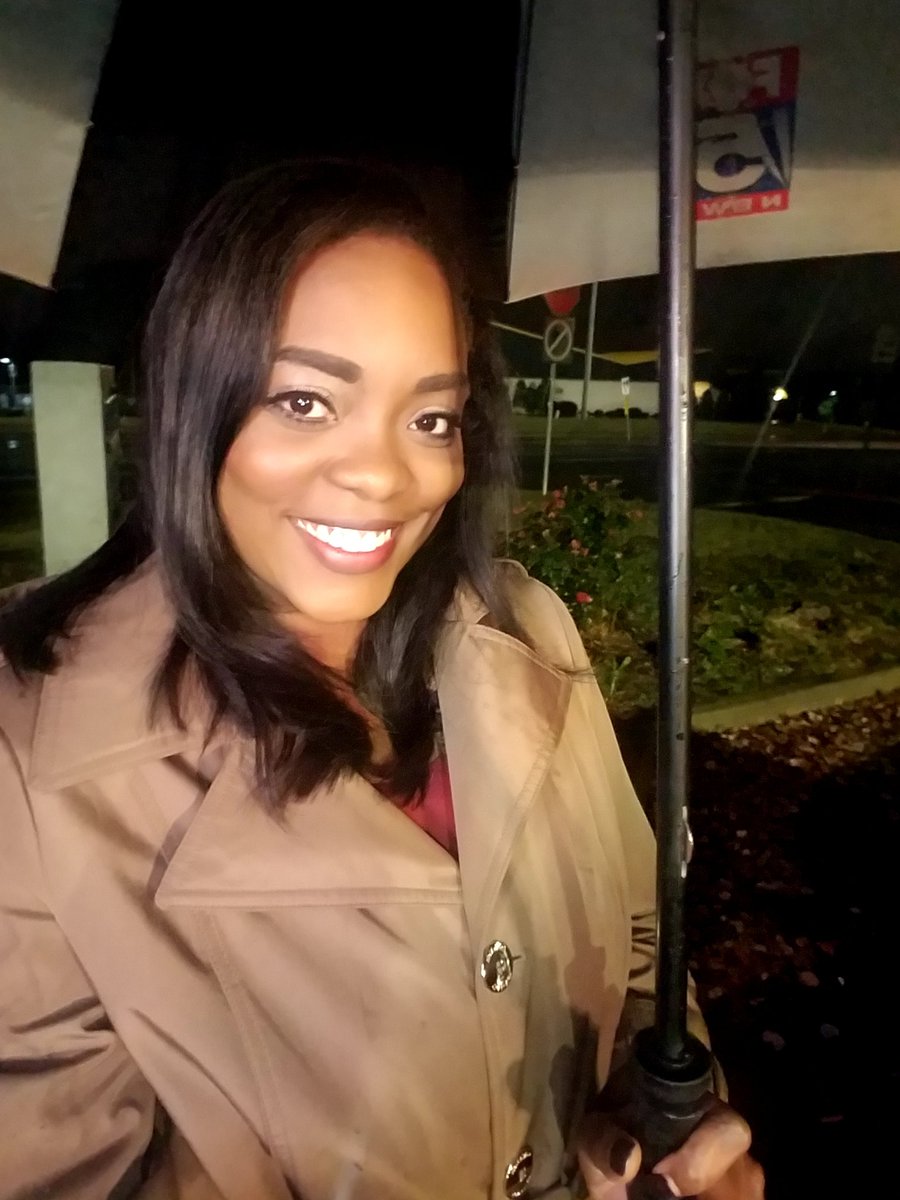 MarissaMFOX5's tweet image. .@JoanneFOX5 I'm not going to let a little rain steal my shine! Make it a great day, everyone! @GoodDayAtlanta