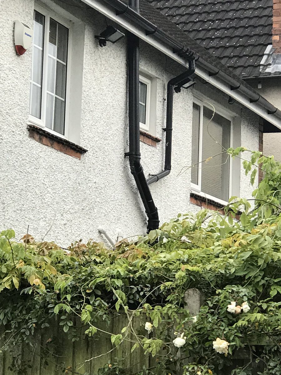 BaxiPlatinum's tweet photo. #ShockingPipework @plumberparts #DIYPlumber 😩😫😱🤔😳 #Rainwater always separate #Onthepiss #CoulorCodeing #NoLevelused #Platinumking👑 https://t.co/j3CijARvgO