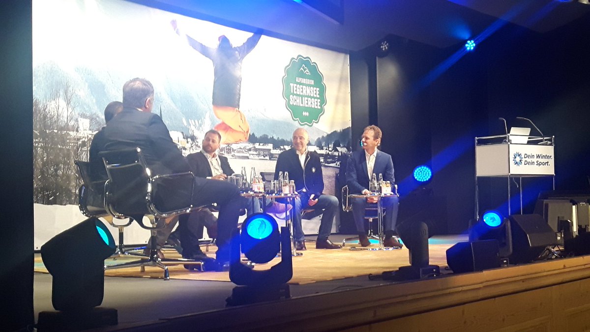 Image ist alles mit. Die erste Diskussionsrunde mit unserem Paten &amp; Skilegende Christian Neureuther. 
Die richtige Kommunikation ist wichtig, um eine positive Wahrnehmung in der Öffentlichkeit zu erhalten. 
#deinwinterdeinsport #dwdssummit #wintersportkongress #wintersport2037