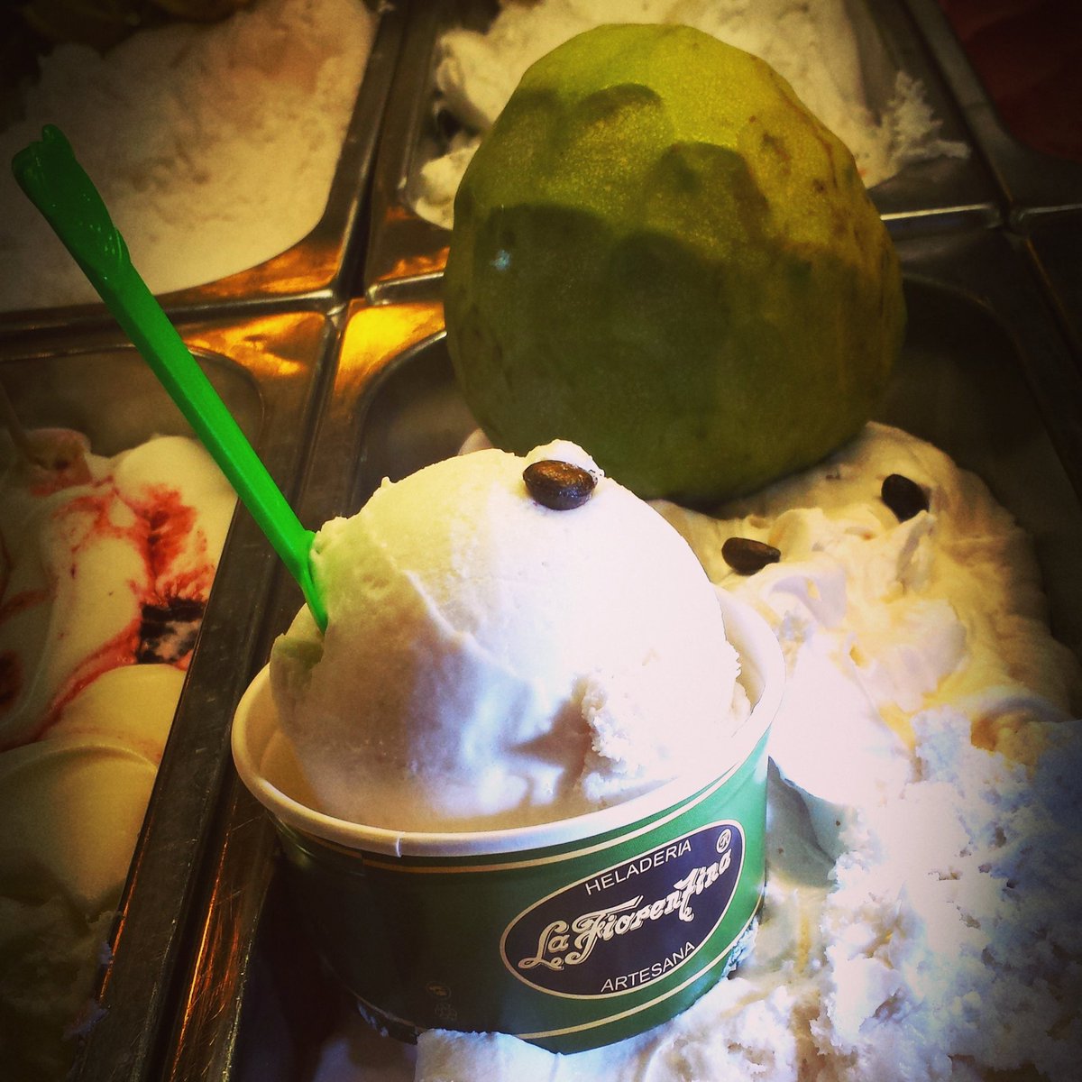 HFiorentina's tweet photo. Una de las #frutas de #andalucia menos conocidas, pero de #sabor y #textura #espectacular, que podrás #degustar en forma de #helado de la mano de Joaquín Liria. #gourmet #icecream #travelblogger #travel #turismo #Sevilla #chirimoya #costatropical #motril #almuñecar #granada https://t.co/2syKBRDH2r