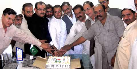 LalaFaisal6's tweet photo. #IqbalDay 🍰 cutting ceremony organized by #LalaFaisalAnsari
PML_ Devison Gujranwala
@mooniselahi @ajmalkwazir https://t.co/q7SPrMc8CI