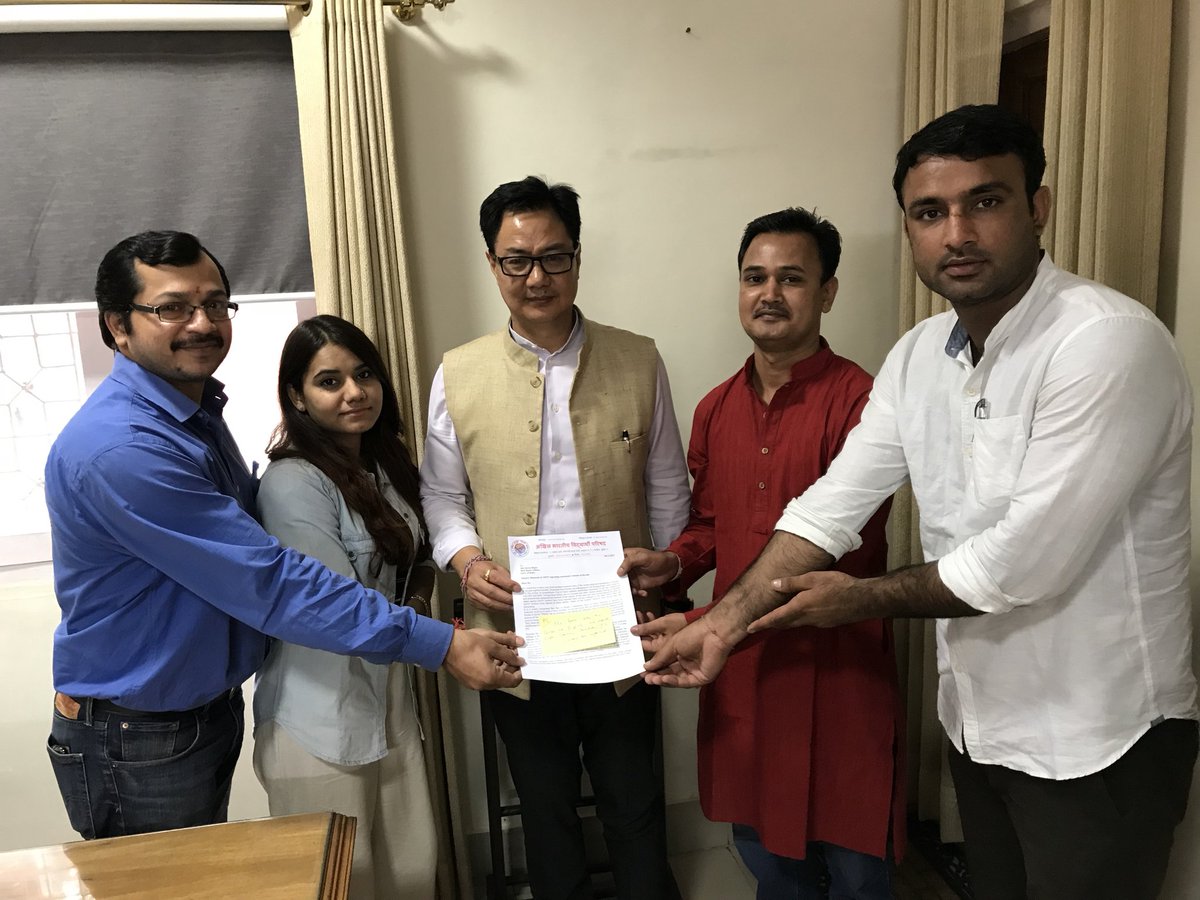 shreerangkul's tweet photo. Today delegation of @ABVPVoice met Shri. @KirenRijiju, minister of state for Home Affairs &amp; gave memorandum regarding upcoming rally on 11th November against communist violence in Kerala
#ChaloKerela
#KillerCPM https://t.co/qJpYOixodi