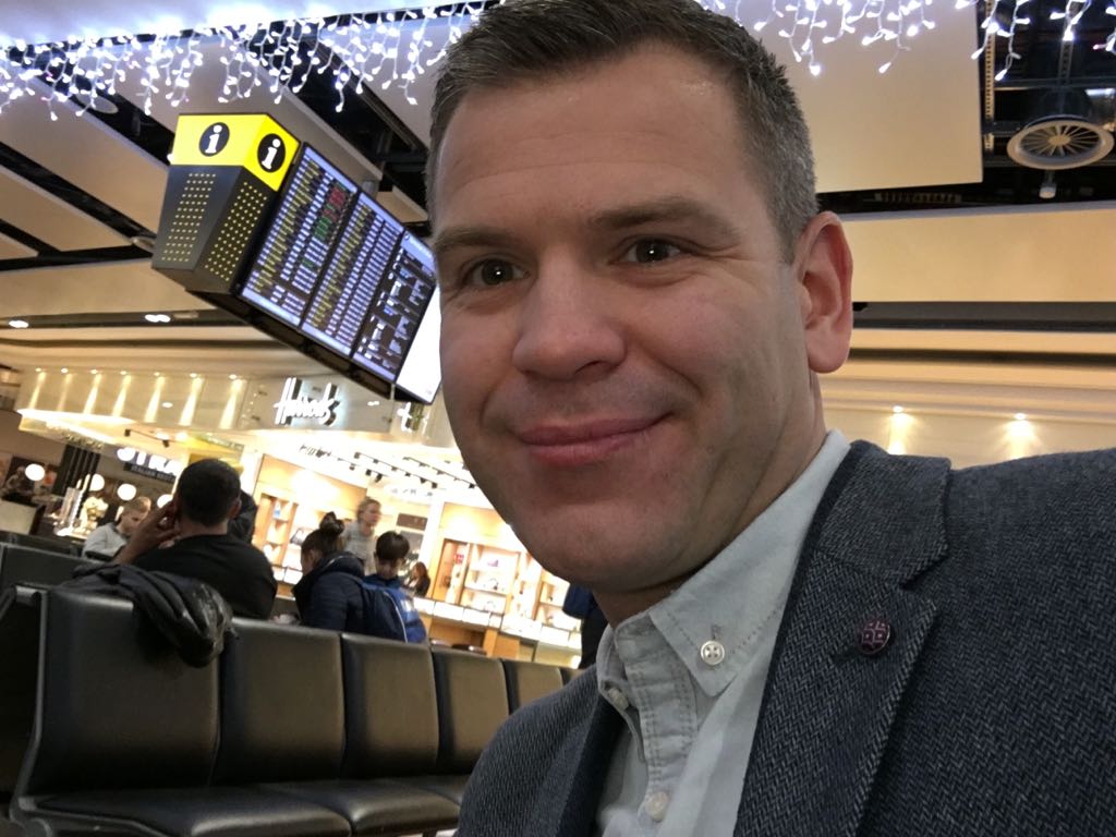 tacitsims's tweet image. Thank you @HeathrowAirport @yourHeathrow  for funding to get us to #HongKong and #China to sell #IPSim