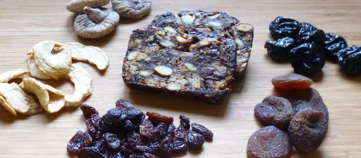 bzfe_de's tweet photo. #Früchtebrot für den #Adventskaffee: Geduld und Warten werden belohnt https://t.co/zuvoezs1Xk #Lebensmittel #Backen #Advent #Obst #Früchte https://t.co/JhsQQ5RseR