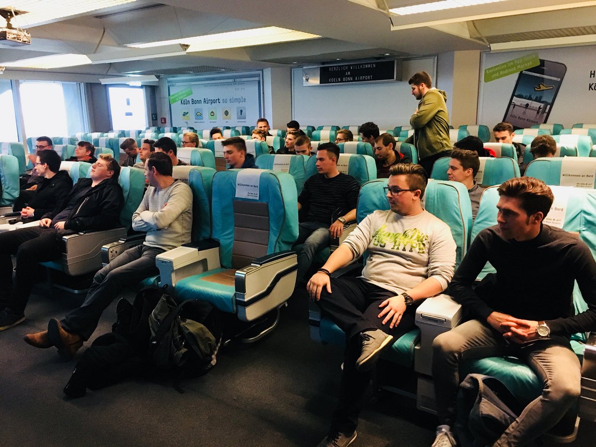 Rob_vanDun's tweet photo. Techniek in een luchthaven is zeer indrukwekkend en ook Kulsch smaakt niet slecht! Next stop Wasserverband Eifel-Rur
#wearegeel #ThomasMore https://t.co/iyJbEyKnfz