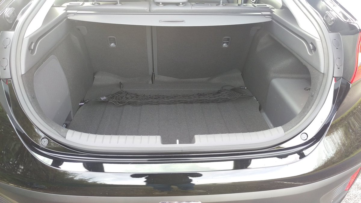ScottSGFleet's tweet image. First drive of Hyundai #ionic HEV Premium SE. 76g/km