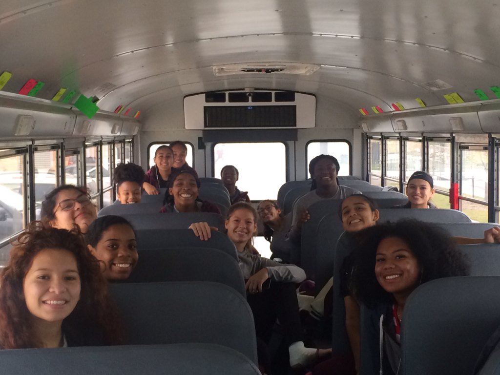 HHSLadyOwls's tweet photo. And we are off!!! Praying for traveling graces and protection!! Let's do this!! #ccbound #πππ https://t.co/lmctstqsaP