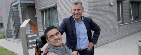 Koraalgroep's tweet photo. 'Bij Koraal gaan we uit van kansen en mogelijkheden' zegt regiodirecteur Wim Swaak. https://t.co/4NrRktafnE https://t.co/B1ar0726PI