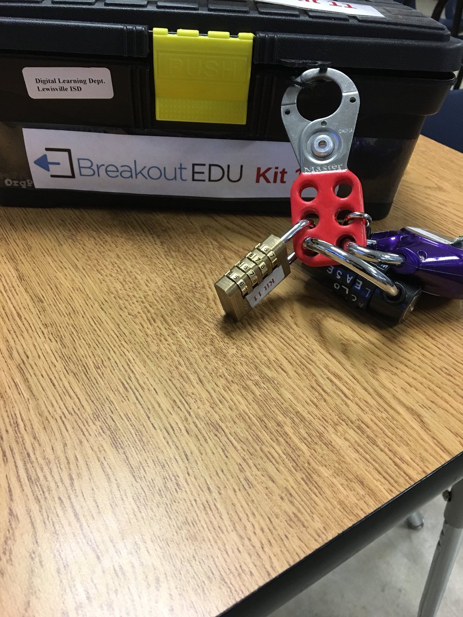Having fun with our #breakoutedu boxes in Texas history! @Shrop11