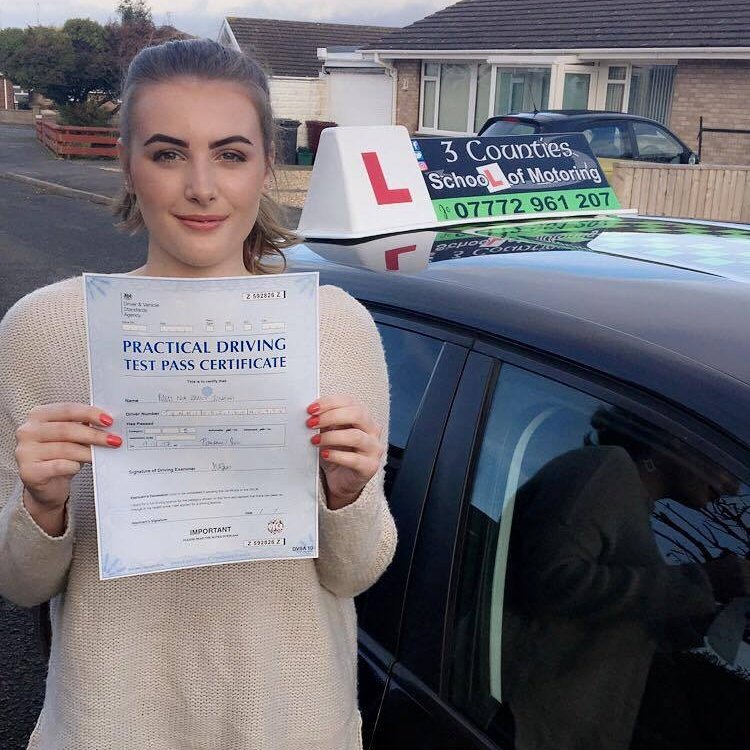 Congratulations to Nia Jenkins for passing her test first time with just 4 minors. Good luck Nia and stay safe. #drivesafeforlife #Pembrokeshire