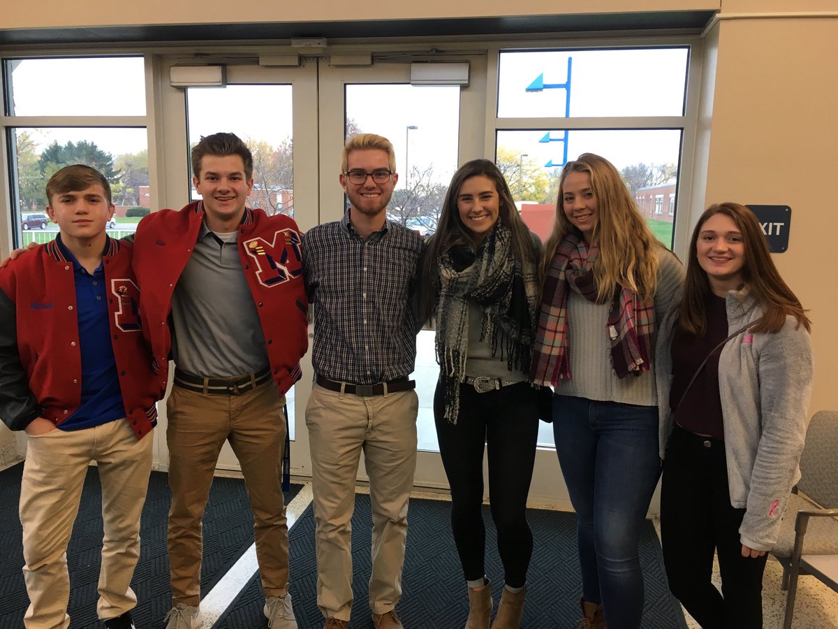 MP students heading to the WPIAL Sportsmanship Summit.