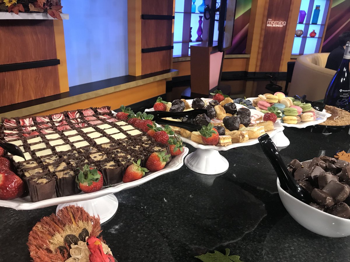 YellowCouchMKE's tweet photo. We are thankful for @SamsClub  I think the crew will be well fed! https://t.co/HSWFn4H9a8