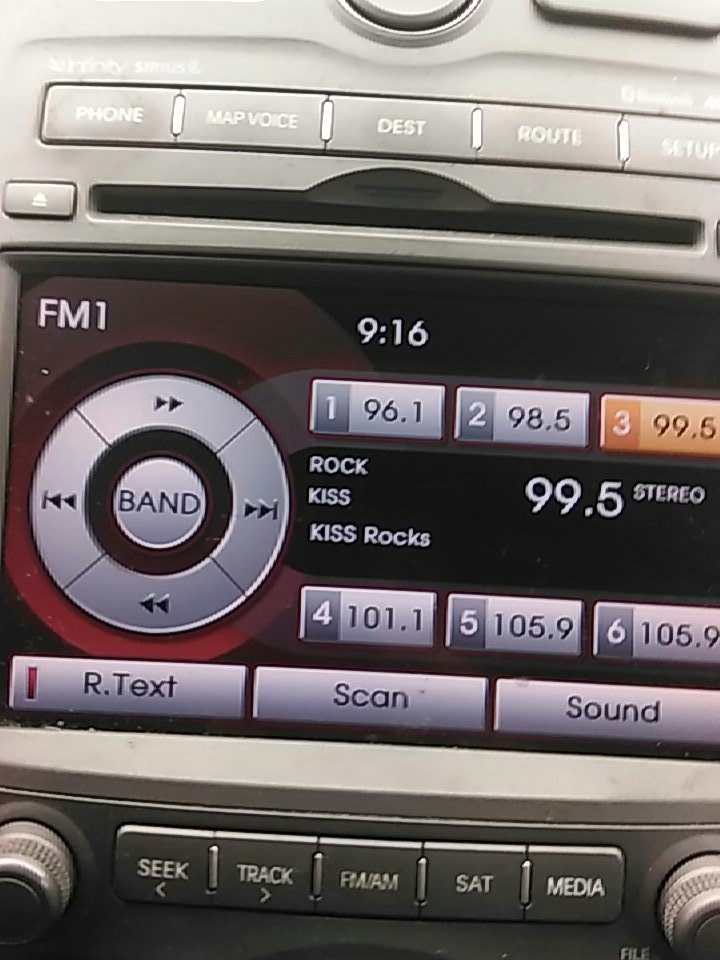 silverserpant's tweet photo. My dial doesn't give any other stations the time of day! I'll listen to @995KISSROCKS as long as @BMS_Billy @BMS_Derek @BMS_Nard are on the team! My dial never budges baby. #Loyalty #BillyMadisonShow #Billlay #DailyLove ๐๐ https://t.co/TwoeHmvvZp