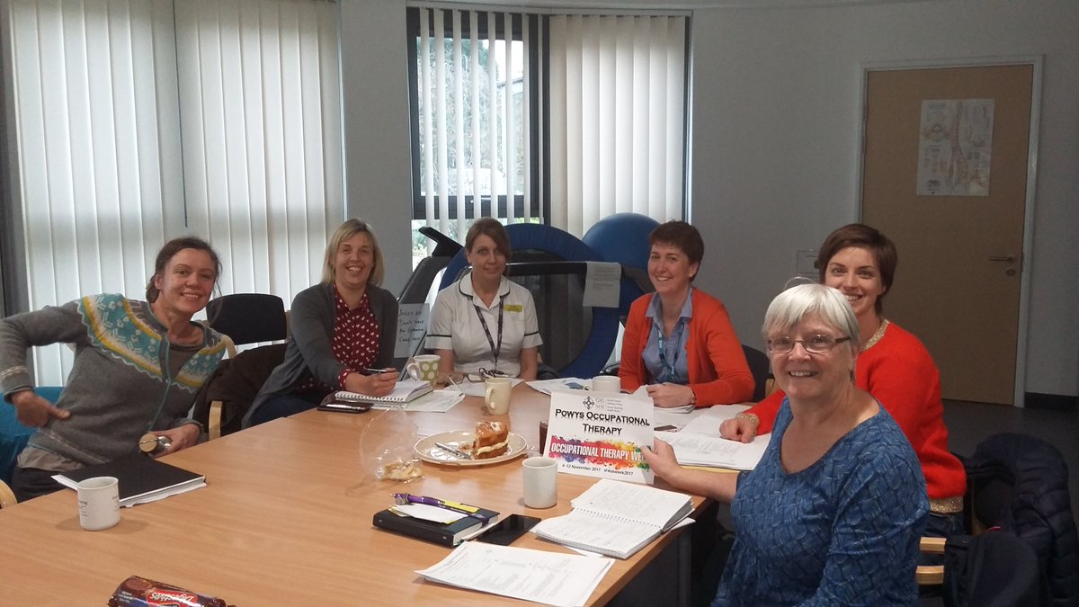 kathlloyd17's tweet photo. Occupational Therapy Team Leads promoting #PowysTHB,  #ValueOfOT #OTWeek2017 https://t.co/u0dsSpNkGG