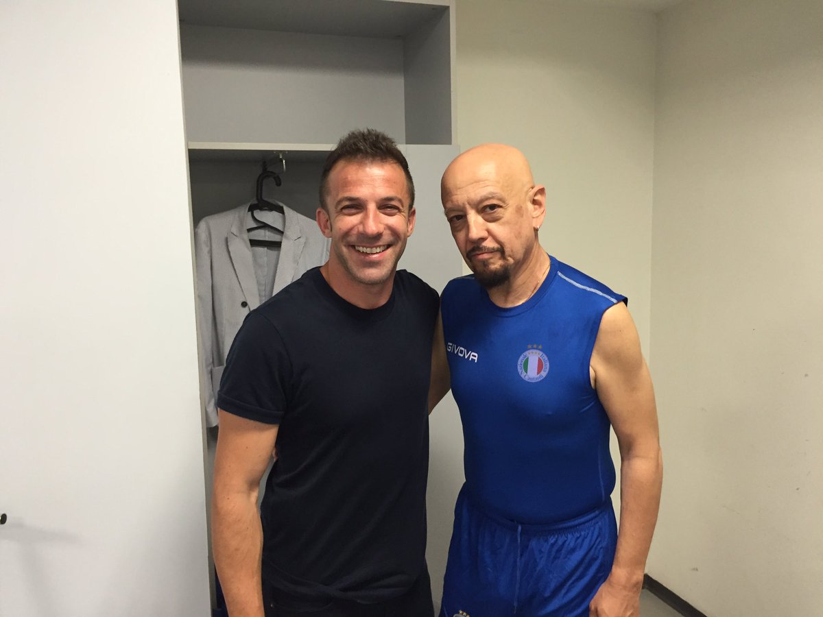 enricoruggeri tweet picture