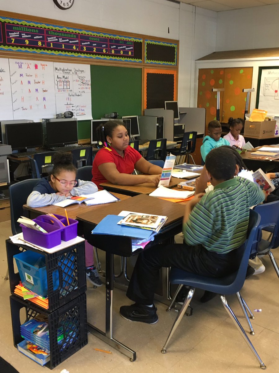 Stock_Dark999's tweet photo. Look at these great readers at Byck Elem this morning! #readingtoself @PDLcoordJCPS @kids_inspire @SuzanneMWright @FeliciaSmith25 https://t.co/bzYu404oEu