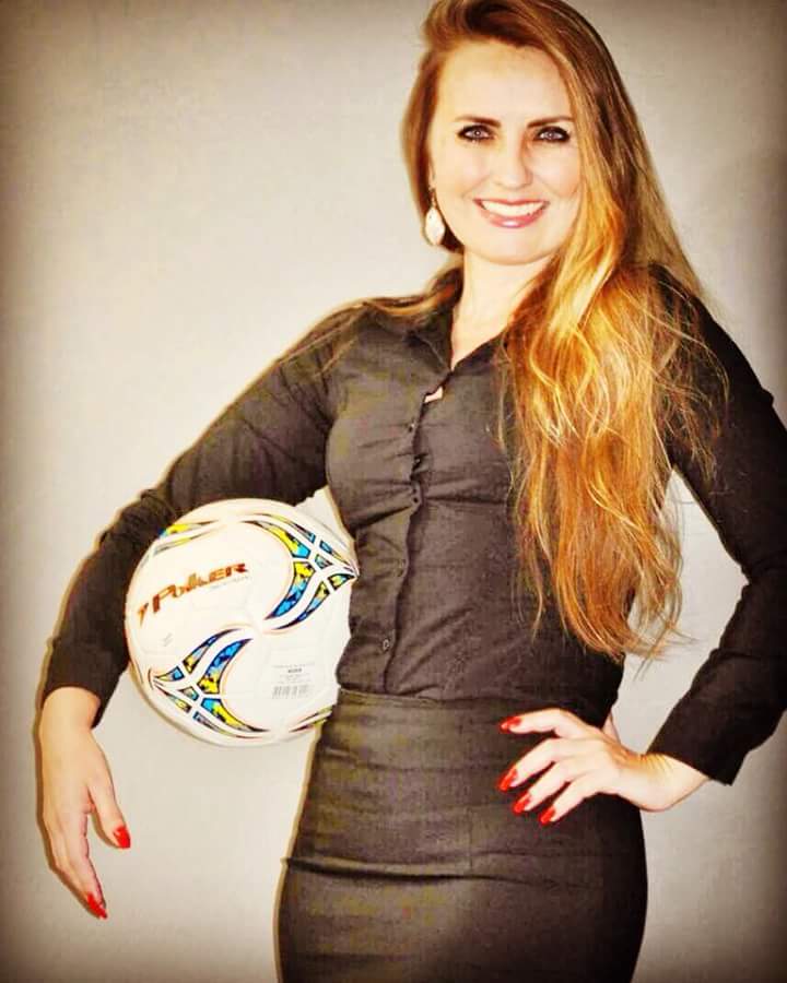 LuRochaGPW's tweet photo. Bem vindos ao novo tempo do futebol !! Bem vindos  a visão 
#GPWEaglesEyes !! 🦅⚽️
Welcome to new time of football !!! Welcome to the vision #GPWEaglesEyes 🦅⚽️
#Carreira #Futebol #Técnicos #CampeõesMundiais #JornalismoEsportivo #Palestras #EventosDesportivos https://t.co/YOu9CJlqOc