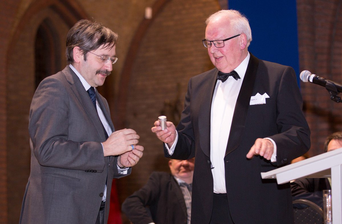 In gouvernement, comité 200 jaar Tegelen (tegelen.nl) ruilt jubileumring om. In februari gegeven, nu passend gemaakt. Dank!