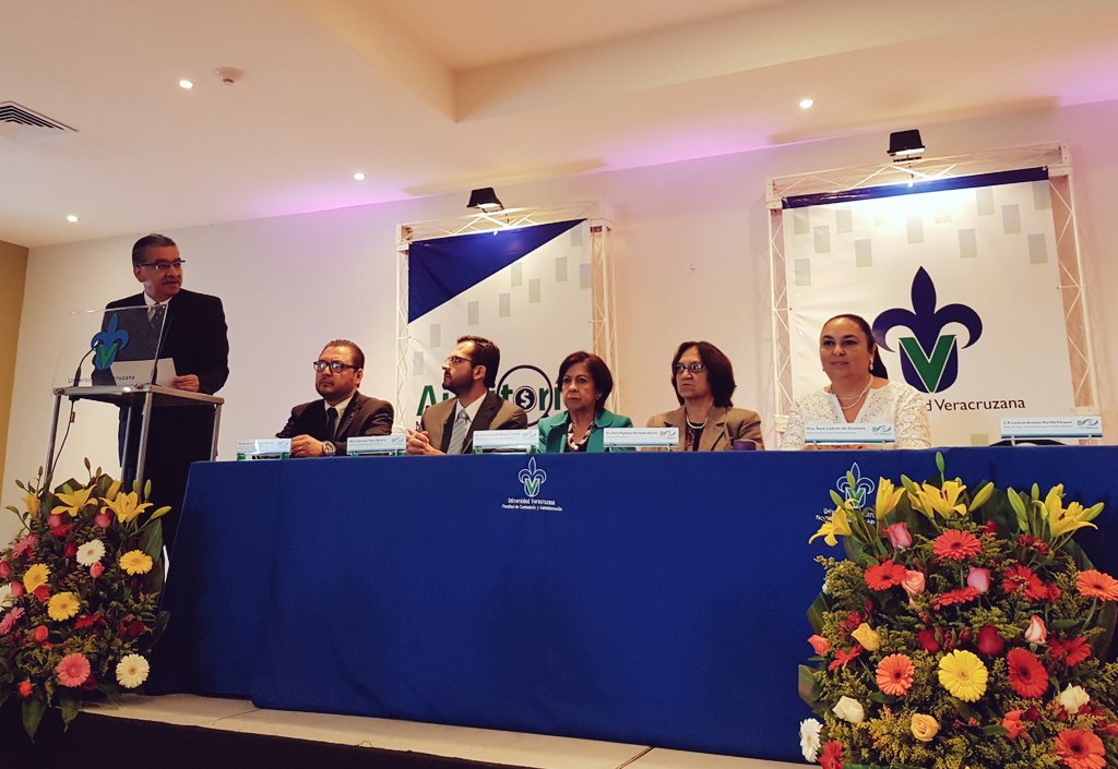 "La UV promueve a la Auditoría como eje transformador de empresas y gobierno, a través del trabajo ético apegado a la legalidad": Lorenzo Portilla, <a href="/ORFIS_VER/">ORFIS VERACRUZ</a>.