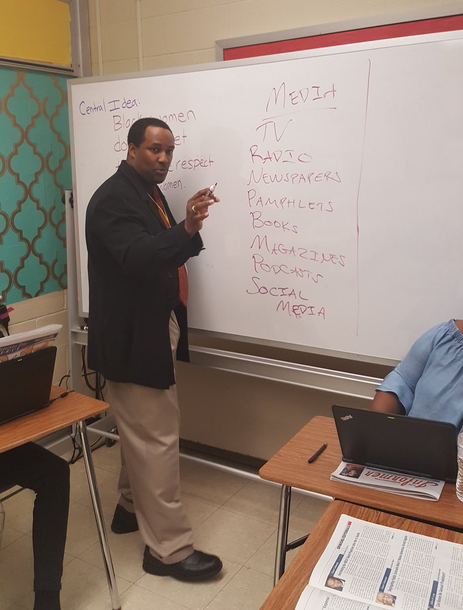 missreed's tweet photo. Thanks @jabariwill for sharing the joy of #Journalism w/ my Ss today for #LaurelHighSchool 's Career Day! #EngagingDialogue #PowerOfWriting @pgcps https://t.co/Ey7DOBytzy