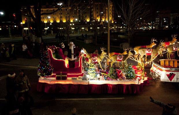 HSTP_Ottawa's tweet photo. #tbt Throwing it waaaaaaaay back to #HSTP2010. 

#HSTP2017 #Nov18 #11am #parade #Ottawa https://t.co/0Itw5mWhuY