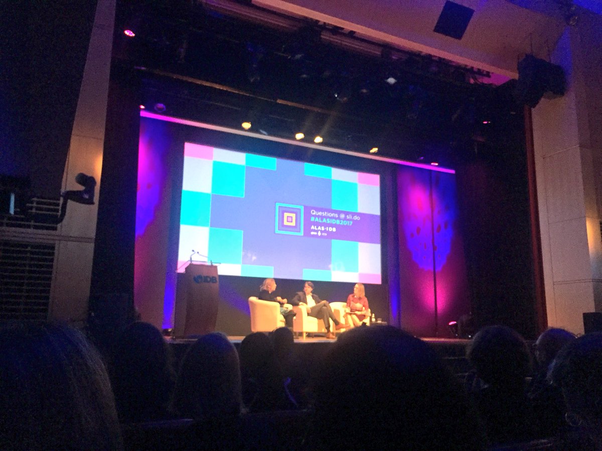 caridadaraujo's tweet photo. @HeliaMolinaM y @enaslundhadley hablan sobre cómo la inequidad en #Latam se manifiesta desde el inicio de la vida en #ALASBID2017 @BIDgente https://t.co/hVxFAHzyrO