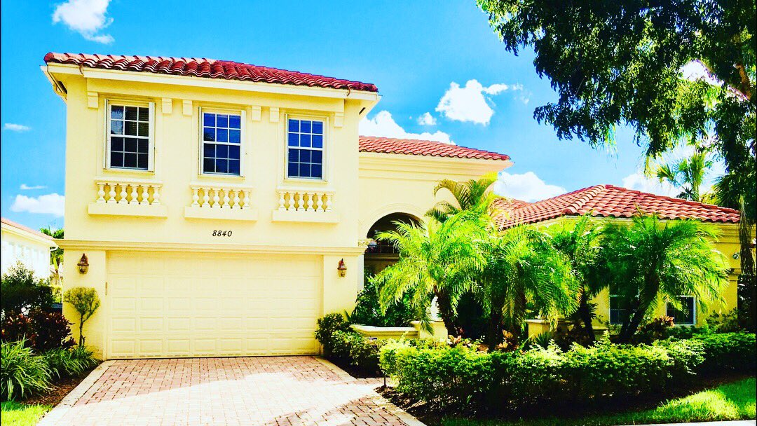 SPosFla's tweet photo. Check it out! @LangRealty #WellingtonFL #PBC #CondoForSale #JustListed #LangRealty #RAPB #Florida... https://t.co/avc2seNmBa https://t.co/NLVIgaYcQC