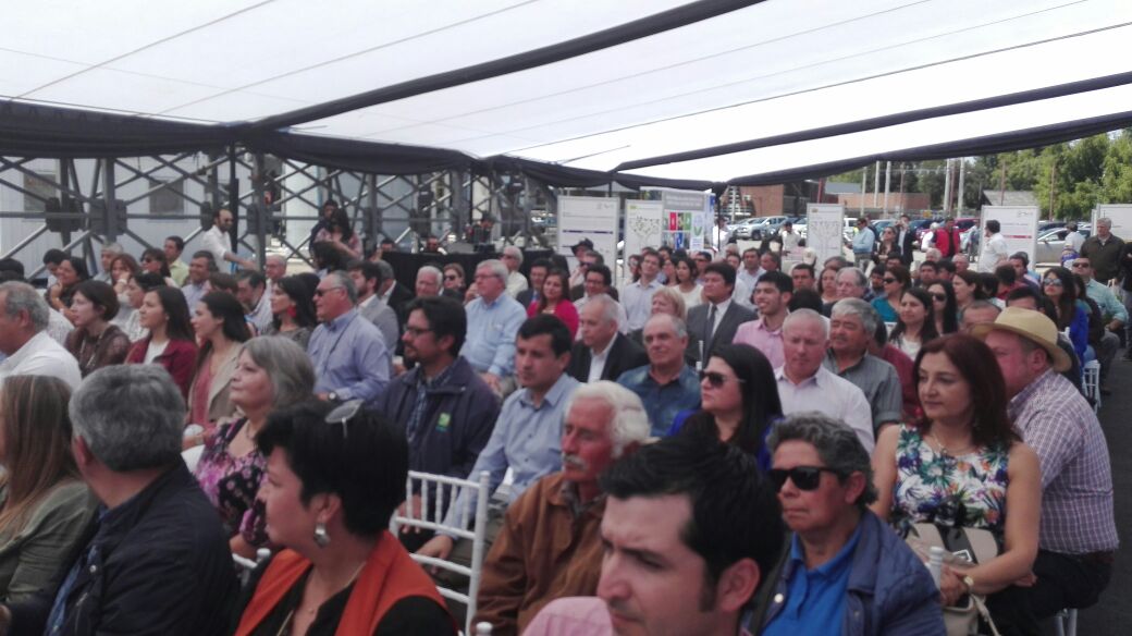 maulealimenta's tweet photo. @maulealimenta lanzamientos Polos Territoriales de Desarrollo Estratégico @FIA_Chile @Transforma_Alim @CeapMaule Una nueva industria de alimentos funcionales y aditivos especializados para Chile https://t.co/lJk785t6lY